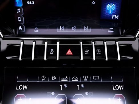 Used 2021 Lamborghini Urus image 78