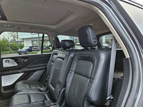 Used 2020 Lincoln Aviator Reserve w/ Equipment Group 202A image 20