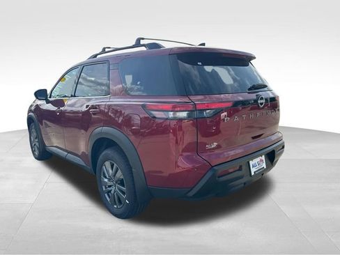 New 2026 Nissan Pathfinder SV image 7