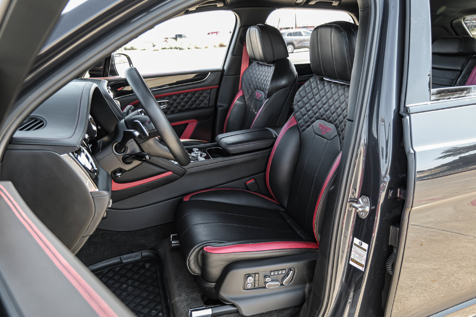 Used 2021 Bentley Bentayga Speed AWD/4WD image 44