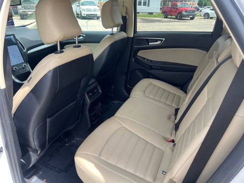 Used 2024 Ford Edge SEL w/ Convenience Package AWD/4WD image 12
