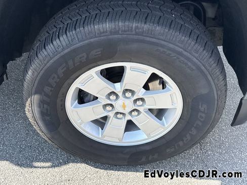 Used 2018 Chevrolet Colorado W/T w/ WT Convenience Package image 16