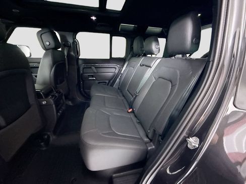 New 2026 Land Rover Defender 110 X-Dynamic SE AWD/4WD image 21