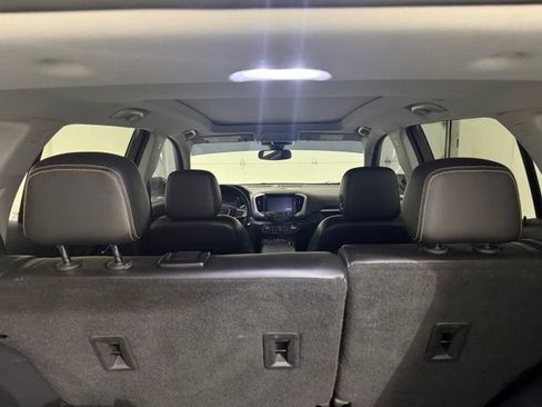 Certified 2021 GMC Terrain SLT w/ Infotainment Package II AWD/4WD image 10