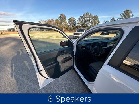 Used 2025 Ford Maverick Lariat w/ 4K Tow Package image 26