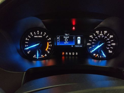 Used 2019 Ford Explorer XLT FWD image 23