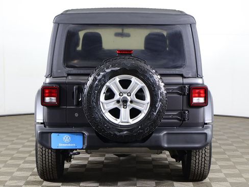 Used 2019 Jeep Wrangler Unlimited Sport S AWD/4WD image 9