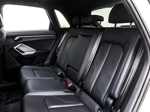 Used 2025 Audi Q3 2.0T Premium Plus w/ Premium Plus Package image 9