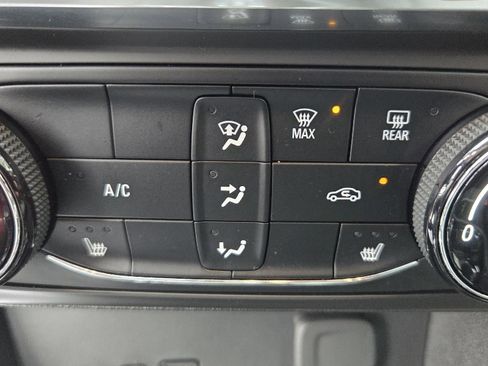 Used 2024 Buick Encore GX Preferred w/ Comfort Package image 36