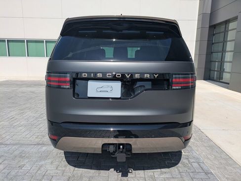 New 2026 Land Rover Discovery Limited Edition AWD/4WD image 6