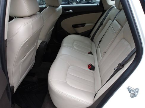 Used 2016 Buick Verano Leather w/ Experience Buick Package FWD image 29