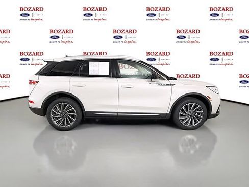 Certified 2023 Lincoln Corsair Reserve FWD image 9