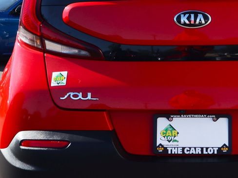 Used 2020 Kia Soul S image 19