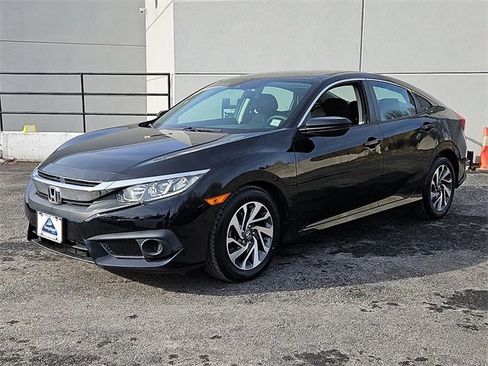 Certified 2017 Honda Civic EX image 3
