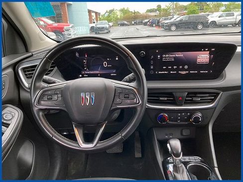 Used 2024 Buick Encore GX Preferred FWD image 11