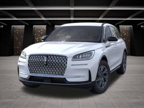 New 2026 Lincoln Corsair Premiere image 2