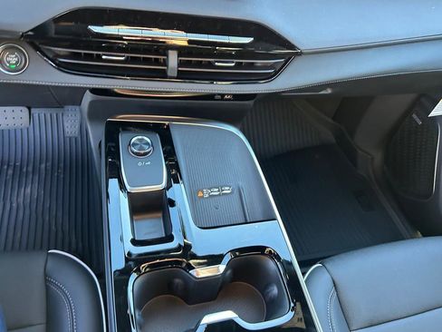 New 2026 Buick Enclave Preferred w/ LPO, Floor Liner Package image 11