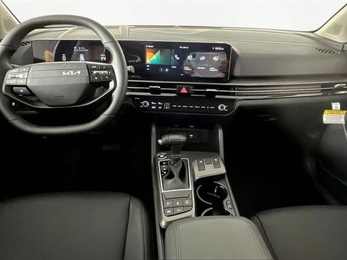 New 2026 Kia Sportage EX image 6