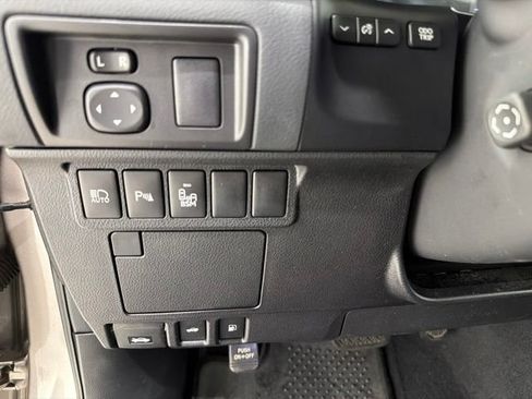 Used 2017 Lexus ES 350 w/ Luxury Package FWD image 12