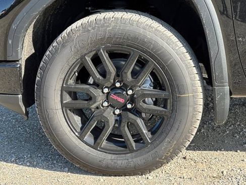 New 2026 GMC Sierra 1500 Elevation image 31