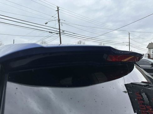 Used 2021 Nissan Rogue SV image 17