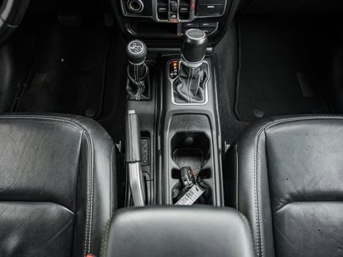 Used 2020 Jeep Gladiator Overland image 34
