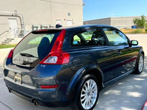 Used 2011 Volvo C30 T5 w/ Preferred Pkg FWD image 7