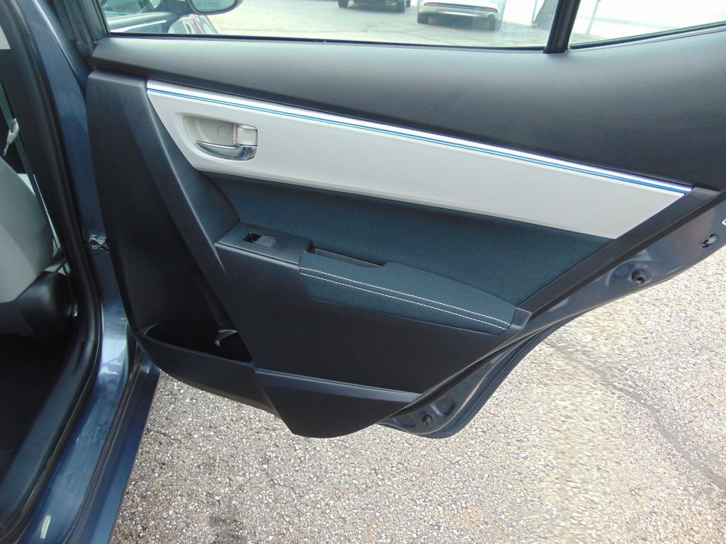 Used 2014 Toyota Corolla LE FWD image 20