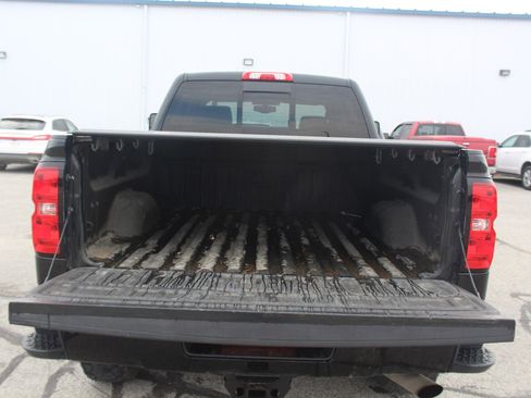 Used 2017 Chevrolet Silverado 2500 LTZ w/ Midnight Edition image 5