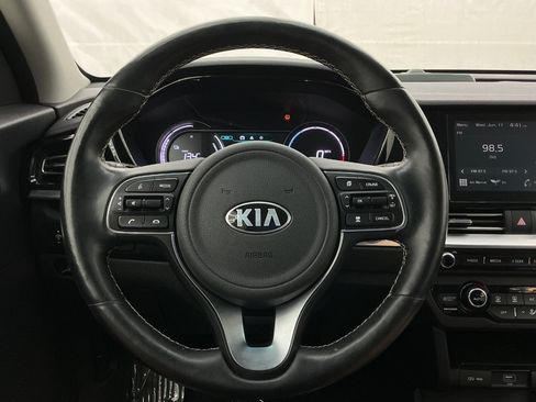 Used 2020 Kia Niro EX w/ Cold Weather Package FWD image 30