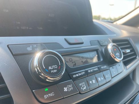 Used 2015 Honda Odyssey EX-L image 22