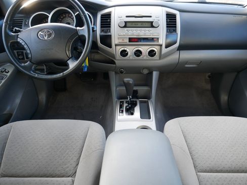 Used 2006 Toyota Tacoma PreRunner image 10