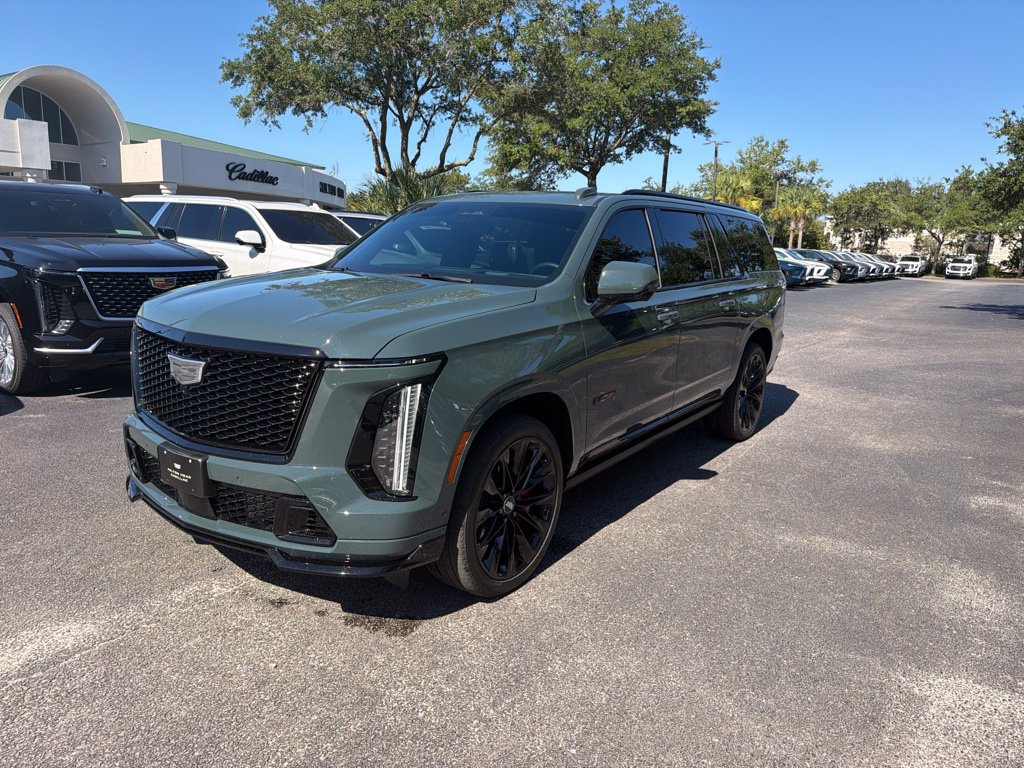 Used 2026 Cadillac Escalade ESV V w/ LPO, ONYX Package AWD/4WD image 1