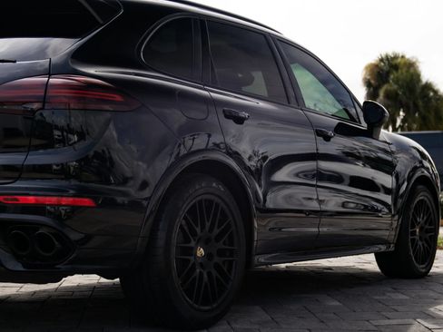 Used 2016 Porsche Cayenne GTS AWD/4WD image 14