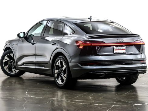 Used 2022 Audi e-tron Premium w/ Convenience Plus Package image 13