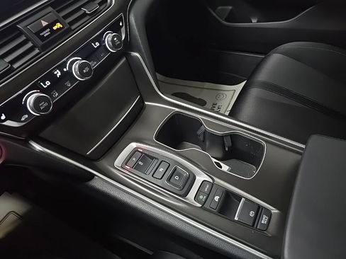 Used 2020 Honda Accord EX image 27