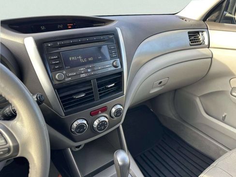 Used 2010 Subaru Forester 2.5X Limited image 30