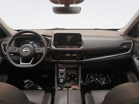 Used 2023 Nissan Rogue SL w/ SL Premium Package image 14