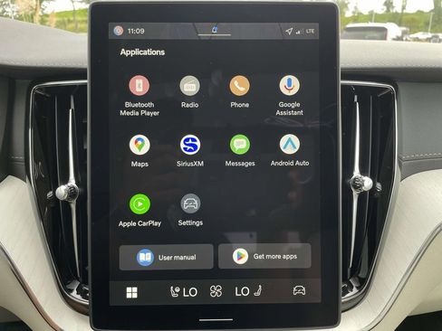 New 2026 Volvo XC60 B5 Ultra w/ Protection Package Premier image 19