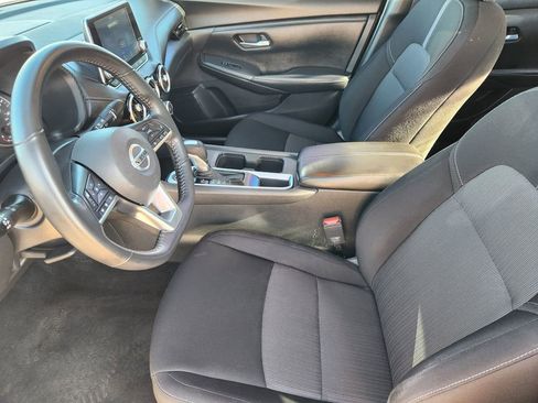 Used 2022 Nissan Sentra SV image 9