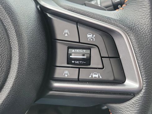 Used 2019 Subaru Crosstrek 2.0i Premium image 6