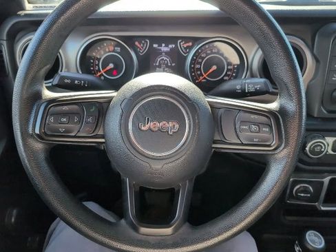 Used 2019 Jeep Wrangler Unlimited Sport image 10