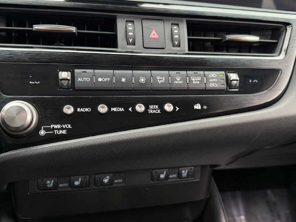 Certified 2023 Lexus ES 350 w/ Premium Package FWD image 22