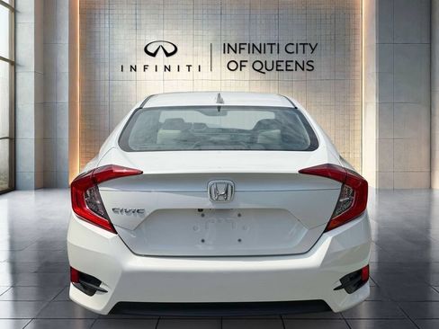 Used 2018 Honda Civic EX image 6