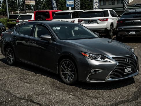 Used 2017 Lexus ES 350 w/ Navigation System Package FWD image 6