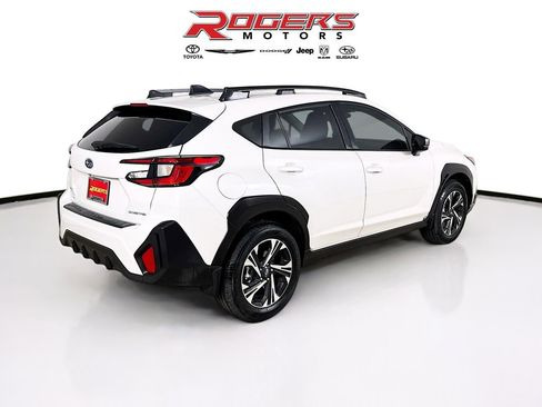 Certified 2024 Subaru Crosstrek 2.0i Premium image 7