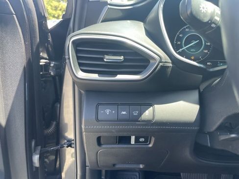 Used 2022 Hyundai Santa Fe SEL w/ Convenience + Premium Package image 17