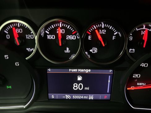 Used 2021 Chevrolet Tahoe Z71 image 30