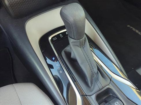 Certified 2020 Toyota Corolla LE FWD image 20