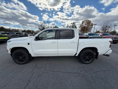 New 2026 Nissan Frontier SV w/ All-Weather Content Package image 8